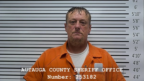 Mugshot of DEREK WAYNE LEWIS