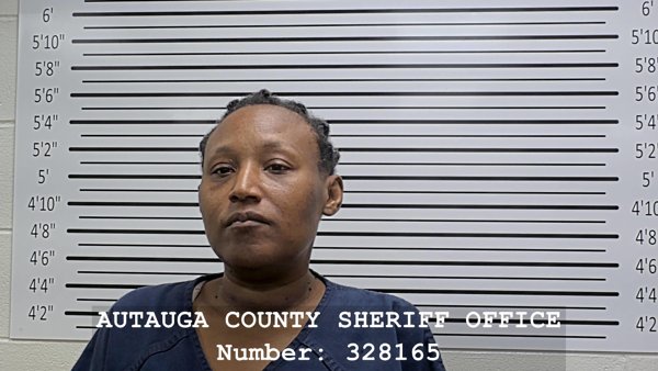 Mugshot of LATARSHA DENISE COCHRAN