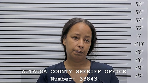 Mugshot of COURTNEY LANAE LYKES