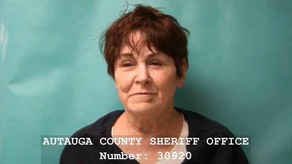 Mugshot of JENNIFER LEEANN WYATT