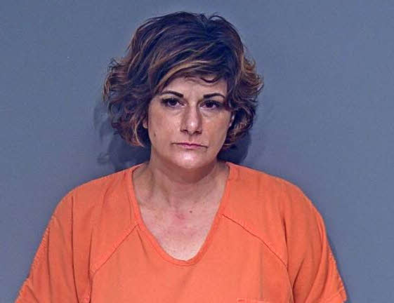 Mugshot of LAUREN ESTELLE HOLTZCLAW