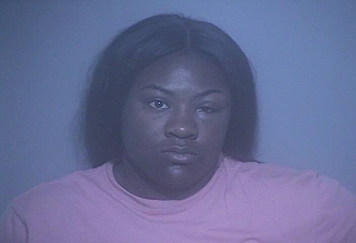 Mugshot of SHATAKA CHEYENNE GREEN
