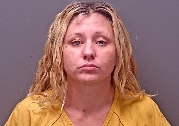 Mugshot of HEATHER NICOLE BUETTNER