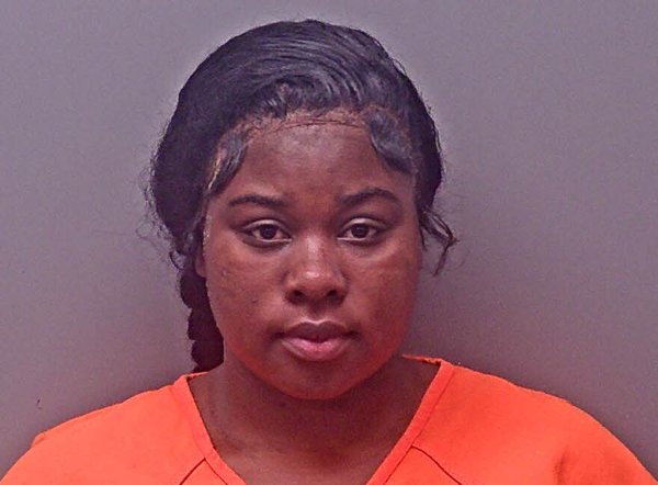 Mugshot of QUINTAIVA VANIY BROWN