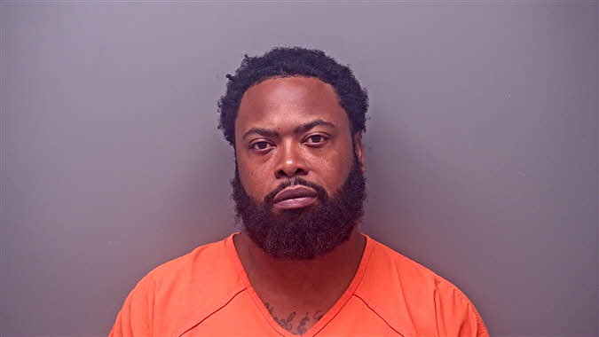 Mugshot of DARRIUS LAQUINN INACIO WILLIAMS