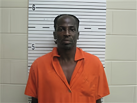 Mugshot of RAYMONT ANTONIO BAUGH