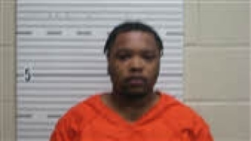 Mugshot of DAITREAL MICHEAL FROST