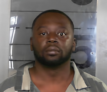 Mugshot of DENORRIS MONDRELL MCCURDY