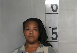 Mugshot of DIANICIA SHANTRICE SMITH
