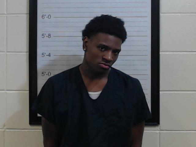 Mugshot of DESHAWN MAURICE THOMAS