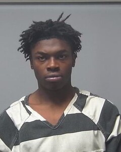 Mugshot of MONTREZ WAYNE