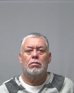Mugshot of SATIAGO FUENTES-LEAL