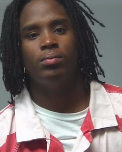 Mugshot of LE'MAREYOUN MOORE