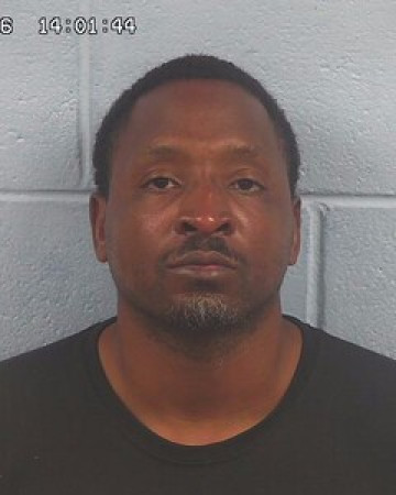 Mugshot of STEVEN HAMPTON