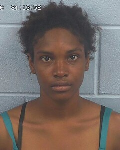 Mugshot of SANIYA WRIGHT