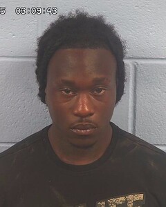 Mugshot of RATAVIOUS HICKS