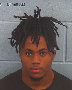 Mugshot of JAKARIOUS MOORE