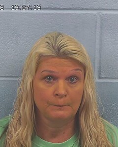 Mugshot of KAREN HOPKINS