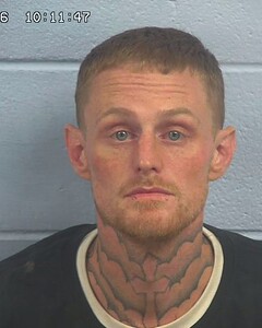 Mugshot of BENJAMIN RAY