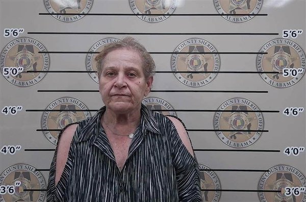 Mugshot of JUDITH HILL