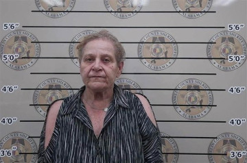 Mugshot of JUDITH HILL