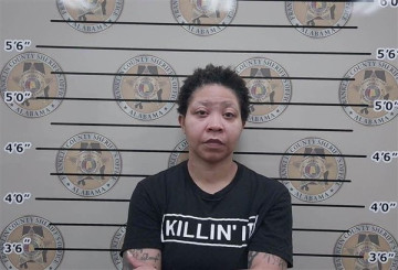 Mugshot of APRIL BEECHER