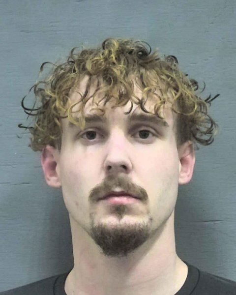 Mugshot of Hunter Kevin-Lee Roberts