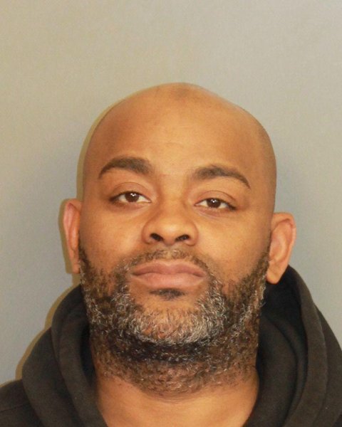 Mugshot of DEWAYNE LAMAR SAMPSON