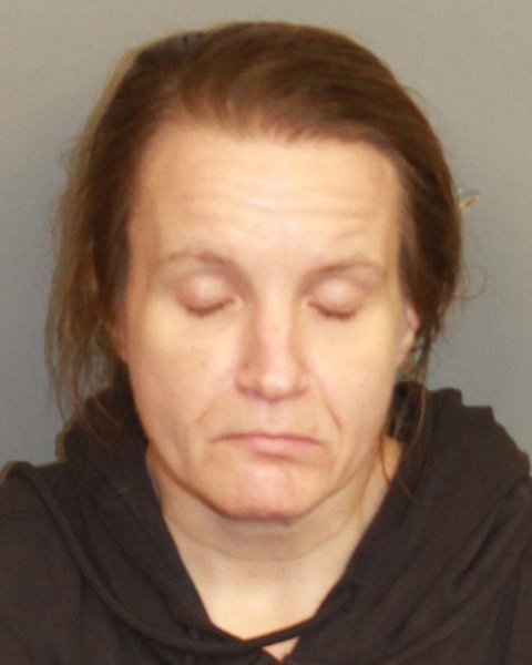 Mugshot of CRYSTAL RENEE NOLAN
