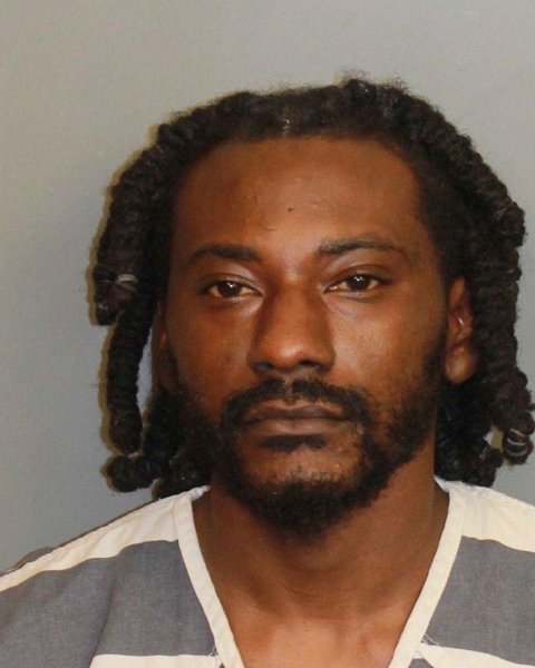Mugshot of SHAQUILLE TYRE MATTHEWS