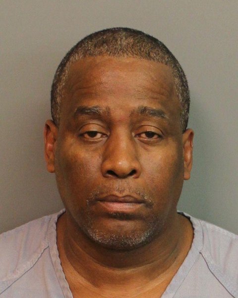 Mugshot of EARNEST WAYNE CASTER
