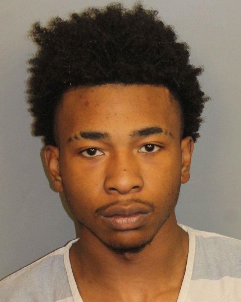 Mugshot of CAMERON JAYVEON SCALES