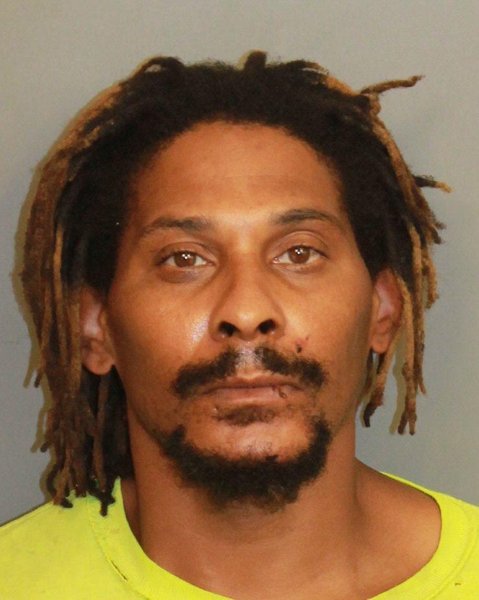 Mugshot of JOHNATHAN PAYNE