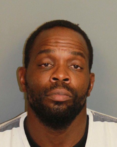 Mugshot of JARVIS DANIELLE BESTER