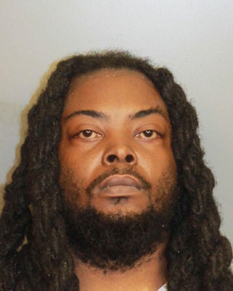 Mugshot of KENDARERIOUS LATERIU LIPSCOMB