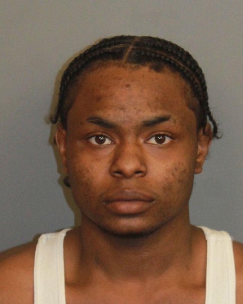 Mugshot of REMEON MARTEZ LEWIS