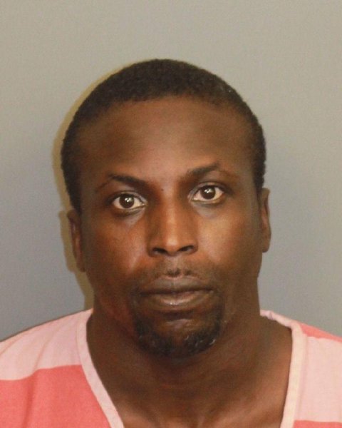 Mugshot of CARLOS BRAXTON