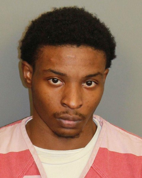 Mugshot of QUINDARIUS BELL