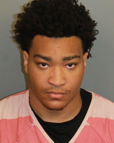 Mugshot of RODERICK DEON Junior IVY