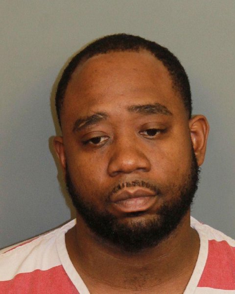 Mugshot of DONTRELL DESHAWN BENNETT