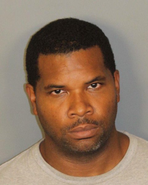 Mugshot of AUBREY JERMAINE LEONARD
