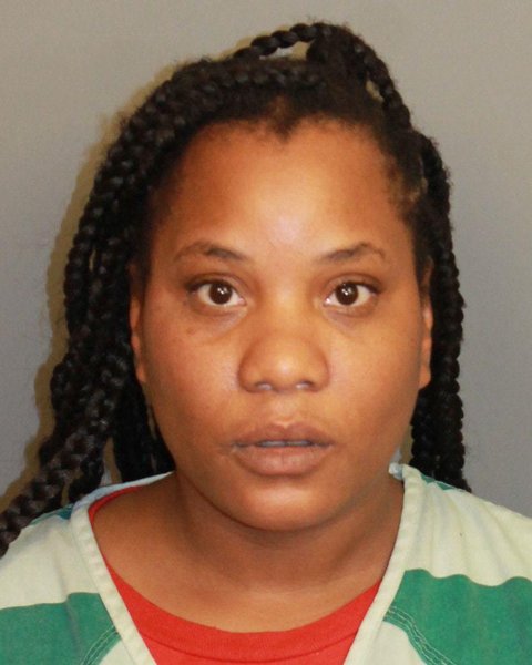 Mugshot of CHARLETTA DENICE LOWE