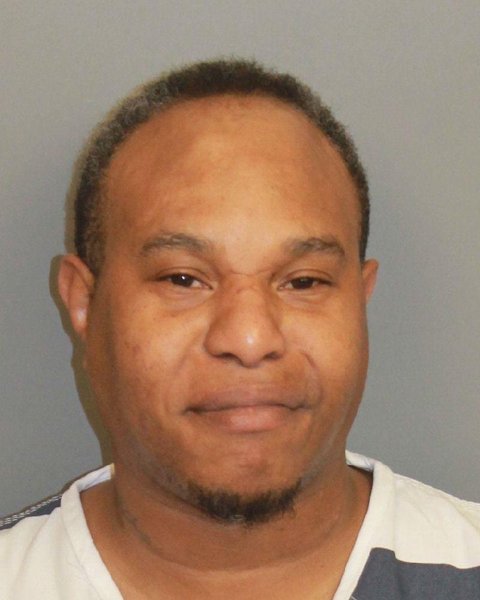 Mugshot of MEZIAH DEMOND MAYE