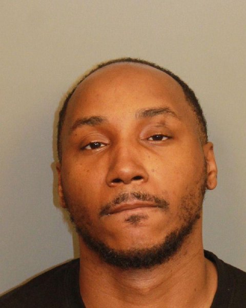 Mugshot of EDDIE DEAN ROBERSON