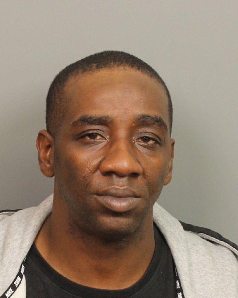 Mugshot of KEVIN TARONE RAVIZEE