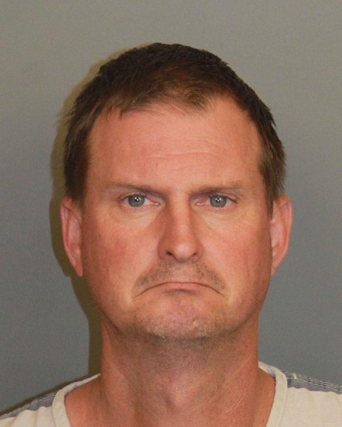 Mugshot of JONATHAN LLOYD BROWN