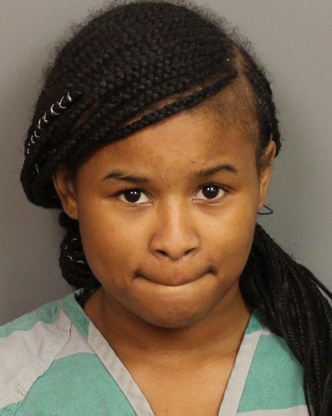 Mugshot of T'NIAYA VONDELL SMITH