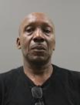 Mugshot of KELVIN SR MOORE