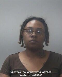 Mugshot of TIHIRAH S ALLEN