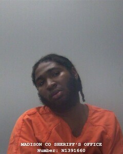 Mugshot of MONDARIUS J THOMPSON